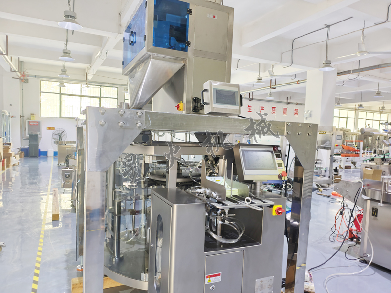 南京堅果仁自動包裝機八工位給袋式包裝故障率高嗎？